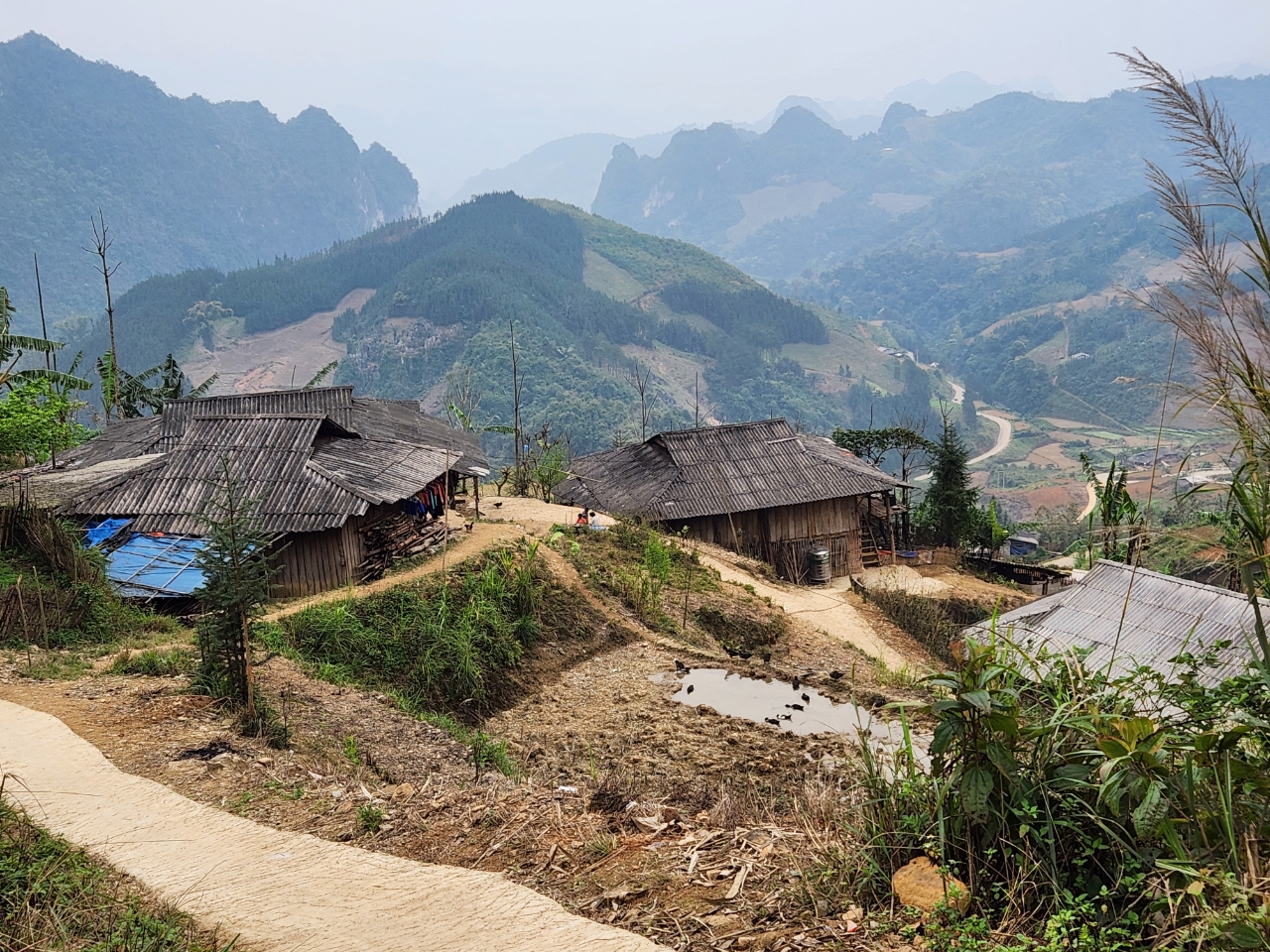 Northeast MTB Expedition – Conquer the Roads of Mong Cai, Cao Bang, and Ha Giang 15 Days